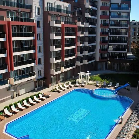 Aparthotel Admiral Plaza 3*