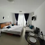 شقة فندقية Admiral Plaza 3*