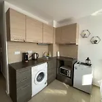 Admiral Plaza شقة فندقية