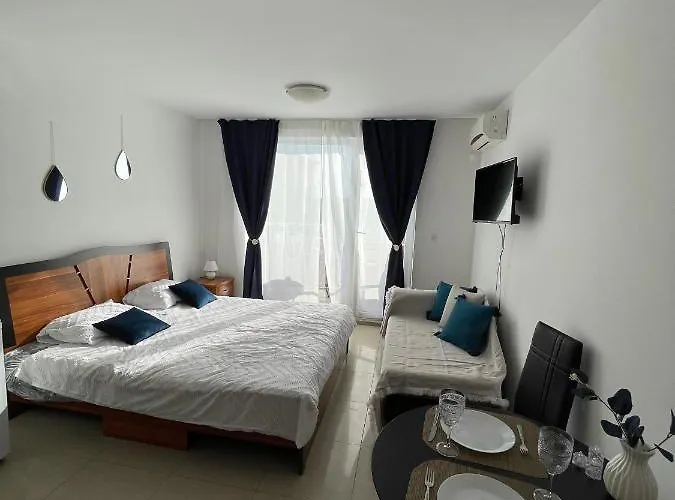 Lejlighedshotel Admiral Plaza 3*