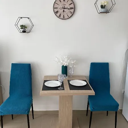 Admiral Plaza מלון דירות סאני ביץ'