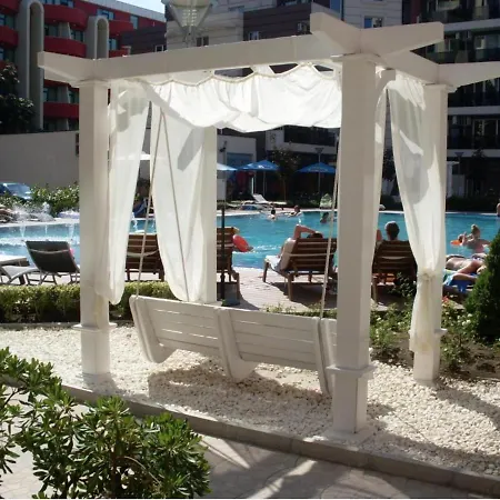 Aparthotel Admiral Plaza Sunny Beach