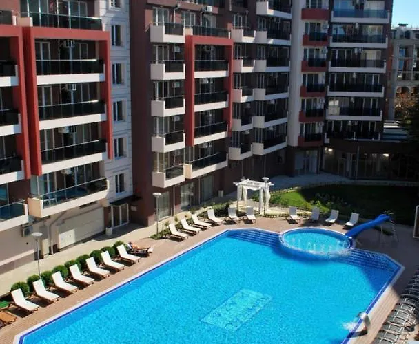 公寓式酒店 Admiral Plaza 3*