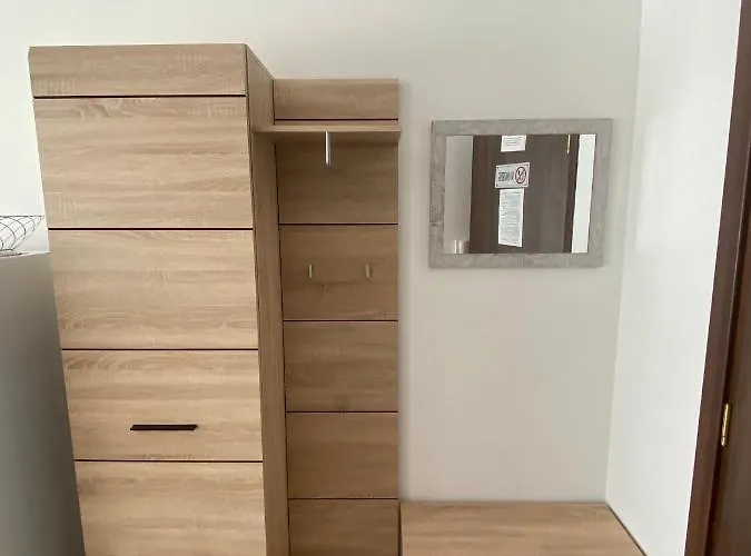 Admiral Plaza 公寓式酒店 3*